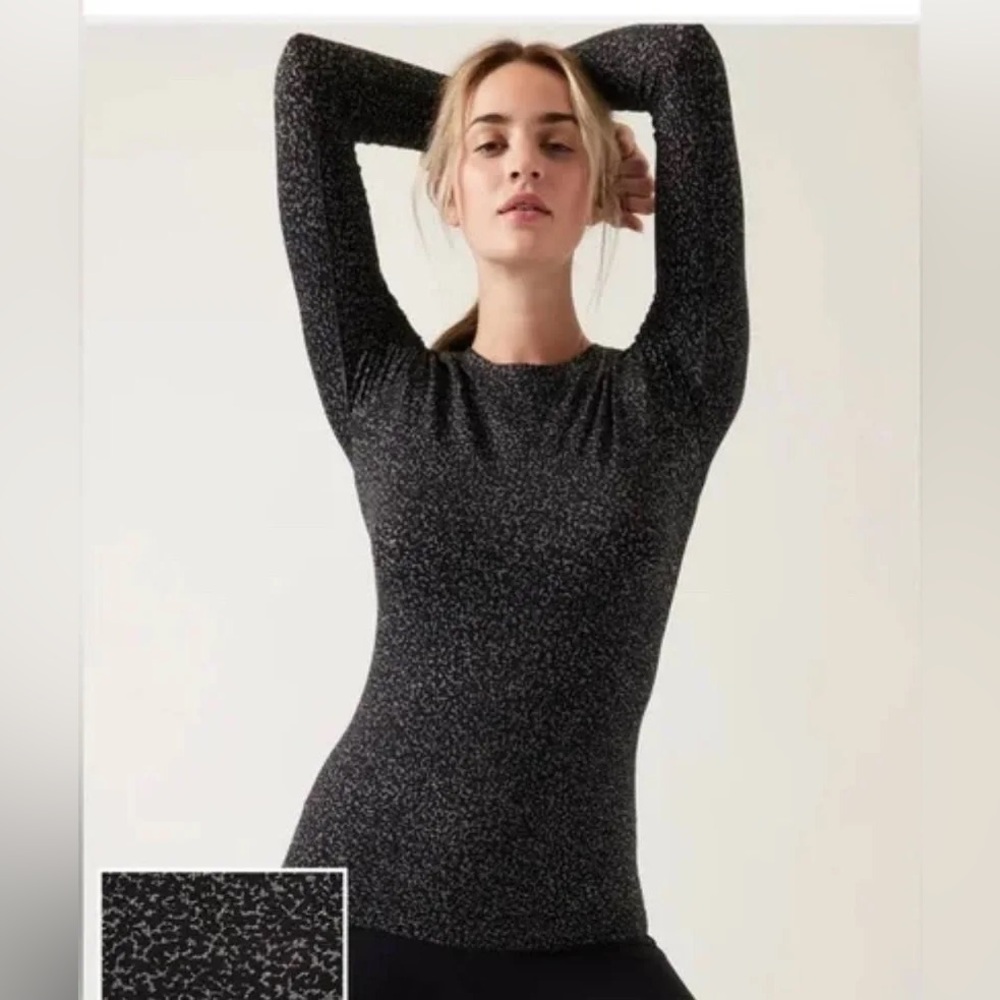Athleta Momentum Shine Top